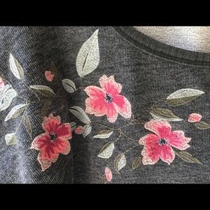 Maurices Gray Floral Embroidered 3/4 Sleeve Sweatshirt XL
